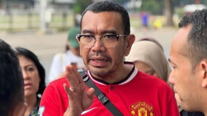 Arya Sinulingga.