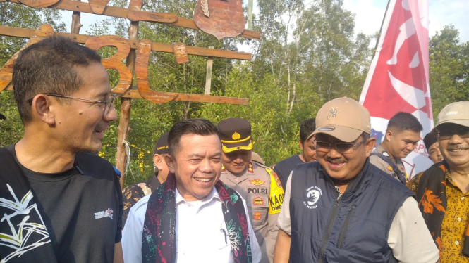 Sandiago Uno ke Wisata Mangrove di Tanjung Jabung Barat, Jambi