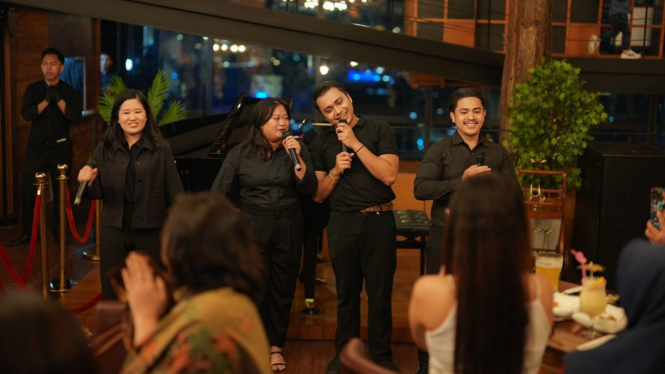 Musical Dining Experience