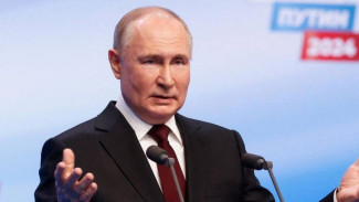 Vladimir Putin Becomes Russia's Longest-serving President After Winning Election