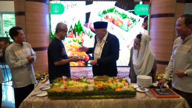 Lorin Hotel Sentul gelar santunan rutin Ramadhan dan rebranding logo baru