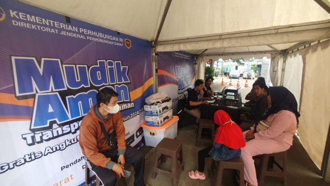 Posko mudik gratis di Terminal Depok