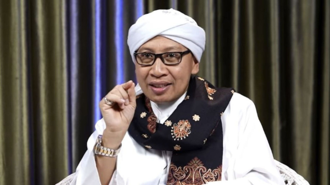 KH Yahya Zainul Ma'arif atau Buya Yahya