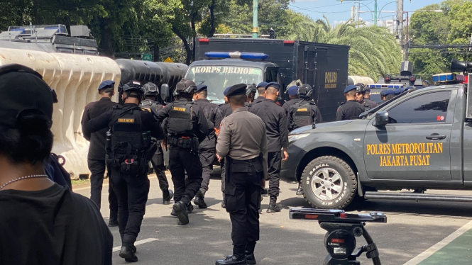 Sebanyak 3055 personil polisi disiagakan untuk pengamanan adanya aksi demo masa yang dikabarkan akan dilakukan di KPU Dan DPR menjelang perhitungan hasil Rekapitulasi Pemilu 2024.