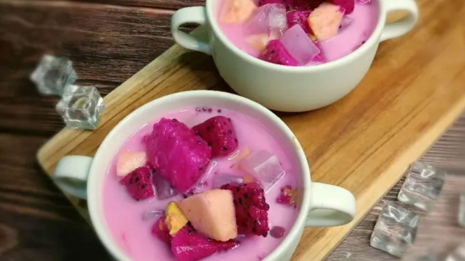 Resep Simple Es Buah Naga yang Paling Nikmat Diminum Saat Buka Puasa