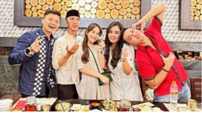 Muhammad Fardhana dan Ayu Ting Ting