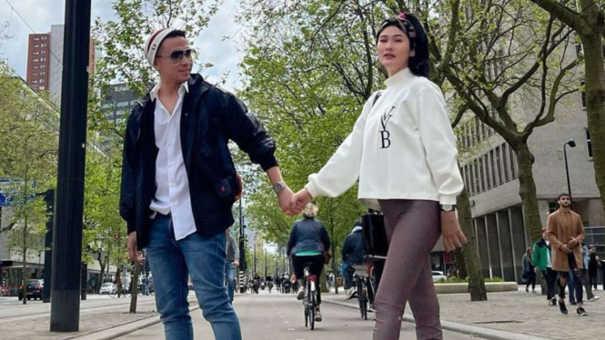 Anggi Pratama dan Stevie Agnecya