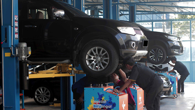 Servis kaki-kaki mobil