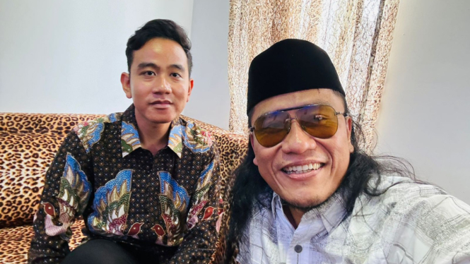 Gibran kunjungi Pondok Pesantren Ora Aji pimpinan Gus Miftah