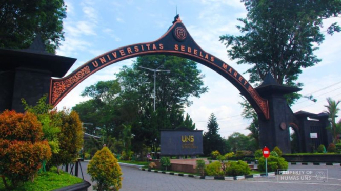 Universitas Sebelas Maret (UNS) Surakarta
