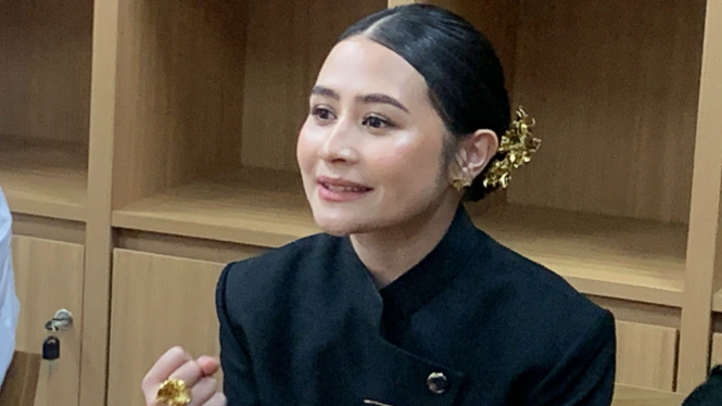 Prilly Latuconsina