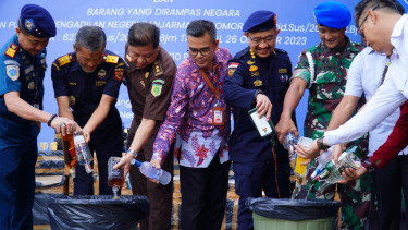 Bea Cukai musnahkan barang kena cukai ilegal