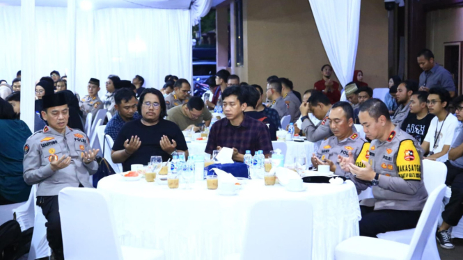 Divisi Humas Polri menggelar buka puasa bersama wartawan