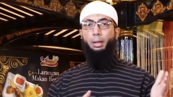 Ustaz Khalid Basalamah.