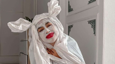 Ria Ricis cosplay jadi pocong