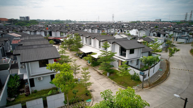 Lippo Cikarang.