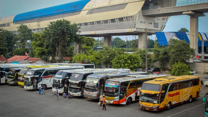 Terminal Kampung Rambutan Jakarta Timur