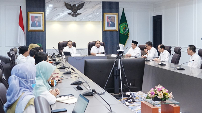 Plt Dirjen Pendidikan Islam Kemenag dampingi Menag bertemu MenpanRB.