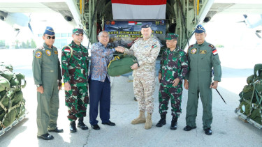 900 Parasut untuk Gaza yang diangkut Hercules TNI AU Tiba di Yordania