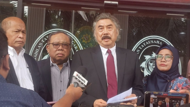 Anggota tim hukum PDIP, Gayus Lumbuun di PTUN, Jakarta Timur, Selasa, 2 April 2024