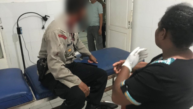 Anggota Polres Keerom yang dibacok warga 