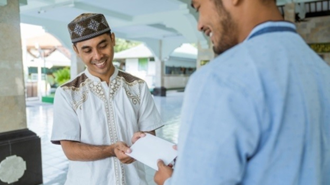 ilustrasi membayar zakat