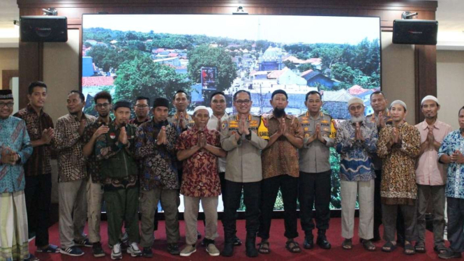 Bukber Polda Jatim dengan Eks Napiter