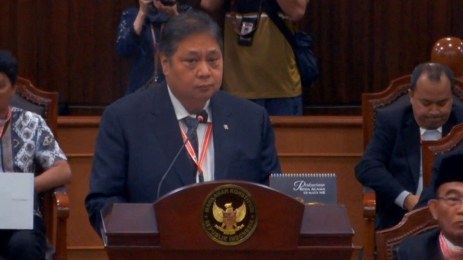 Menko Perekonomian Airlangga Hartarto bersaksi di Sidang MK
