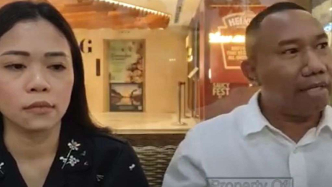 Anandira Puspita dan kuasa hukumnya