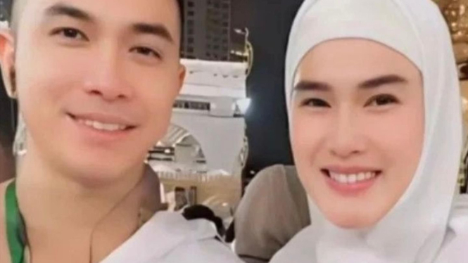 Anggi Pratama kenang momen umrah dengan Stevie Agnecya