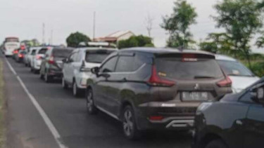 Kemacetan Panjang di Jalur Tengah Brebes, Jawa Tengah
