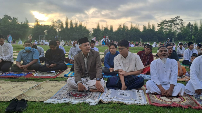 Ganjar Pranowo Shalat Idul Fitri di Sleman
