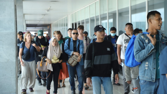 Lalulintas penumpang di Bandara I Gusti Ngurah Rai Bali