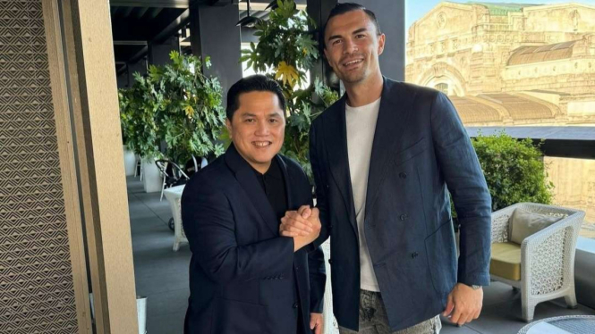 Ketum PSS Erick Thohir bersama Emil Audero Mulyadi