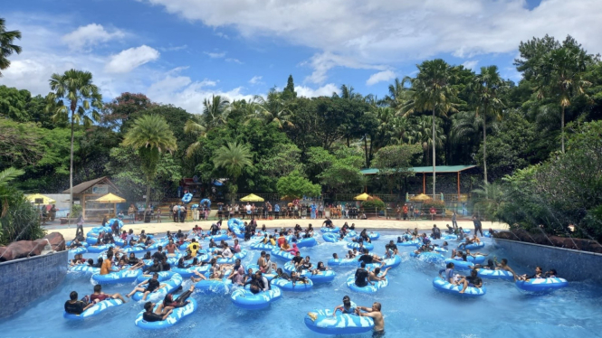 The Jungle Waterpark, Bogor.