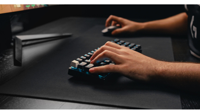 Logitech G Pro X 60 Lightspeed.