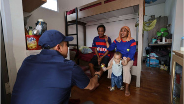 Mayor Teddy di Kampung Nelayan