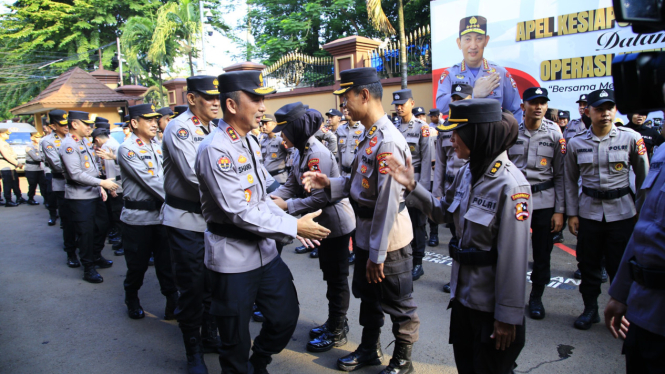 Kadiv Humas Polri Irjen Sandi Nugroho menggelar Halal Bihalal dengan jajarannya