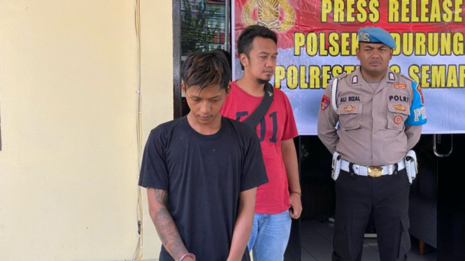 Pencuri di minimarket Tlogosari Raya diamankan di Polsek Pedurungan.
