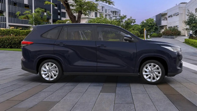 Toyota Innova HyCross mesin bensin