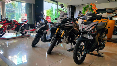 Diler sepeda motor Honda