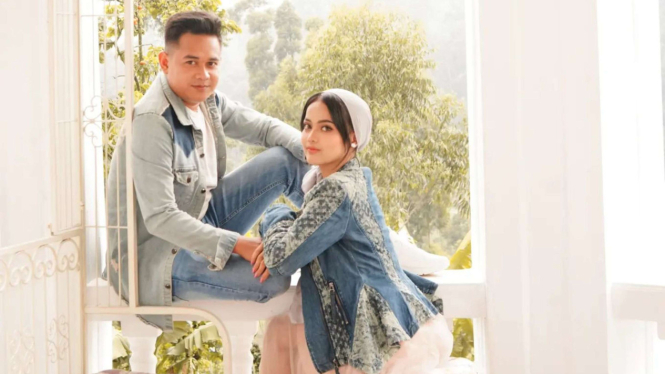 Putri Isnari atau Putri DA