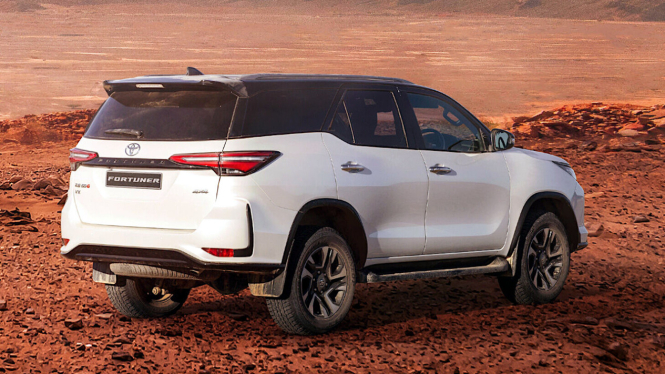 Toyota Fortuner Hybrid 48V