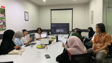 Head of Public Relations Ninja Xpress, Ribka Pratiwi saat Media Visit ke kantor VIVA.co.id
