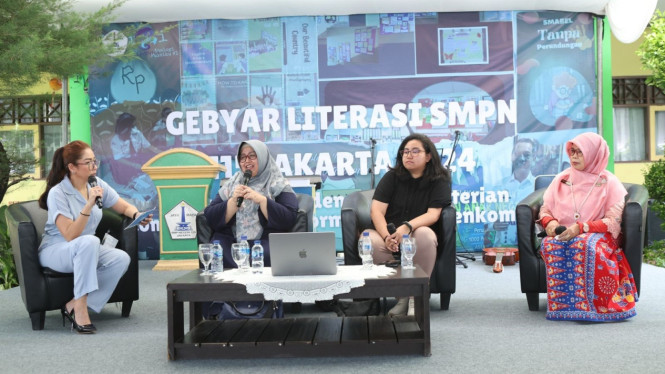 Kemenkominfo mengadakan kegiatan talkshow chip in