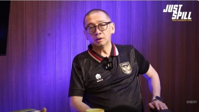  Pengamat sepakbola, Justinus Lhaksana atau Coach Justin
