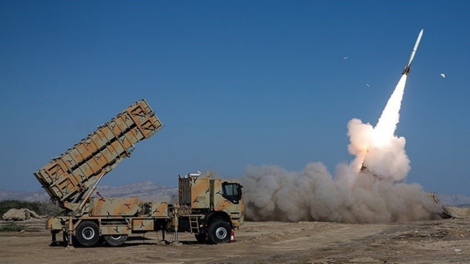 VIVA Militer: Sistem pertahanan udara Bavar-373 militer Iran