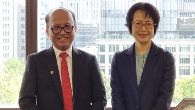 Sekjen Kemnaker Anwar Sanusi bersama Fukuhara Nobuko