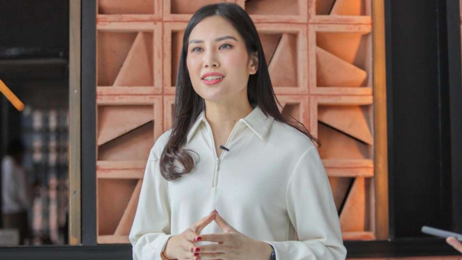 Waketum Partai Perindo, Angela Tanoesoedibjo