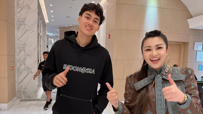 Fitri Carlina dan Rafael Struick